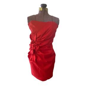 Cache women’s strapless red cocktail mini dress. Size 12.
